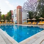 Otel Kriss *